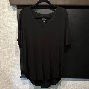 Time and Tru Classic Black V-Neck Tee